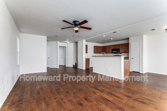 Building Photo - 7544 Lazy Spur Blvd