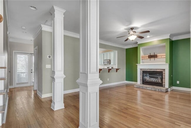 Building Photo - 1387 Village Creek Cir