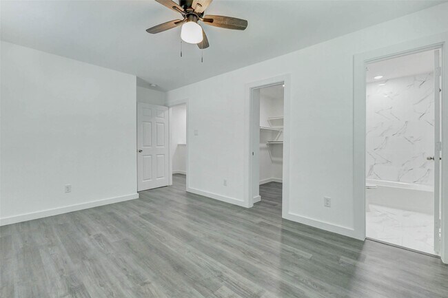 Building Photo - 8218 Bigwood St