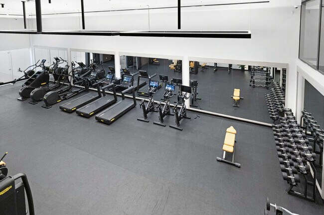 Building Photo - 225 N Miami Ave