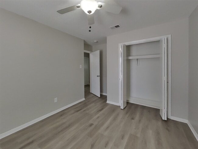 Building Photo - 7506 Lemon Tree Cir
