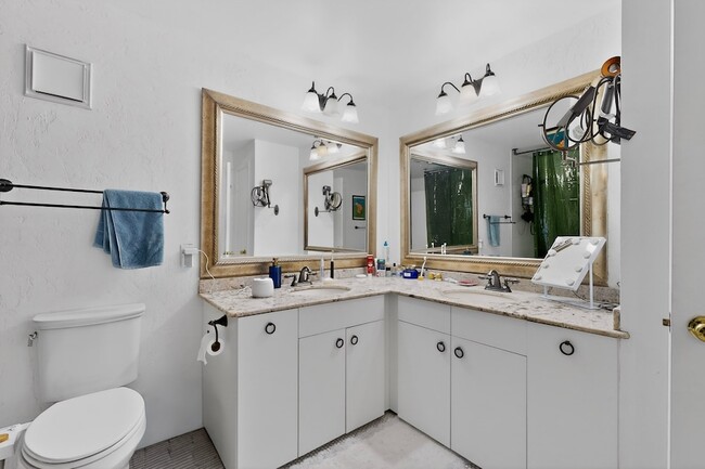 Building Photo - 5859 Frankford Rd