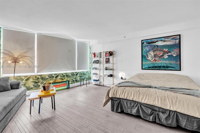 Building Photo - 1100 West Ave