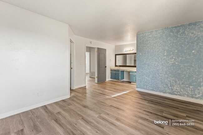 Building Photo - 24363 Comfort Ct