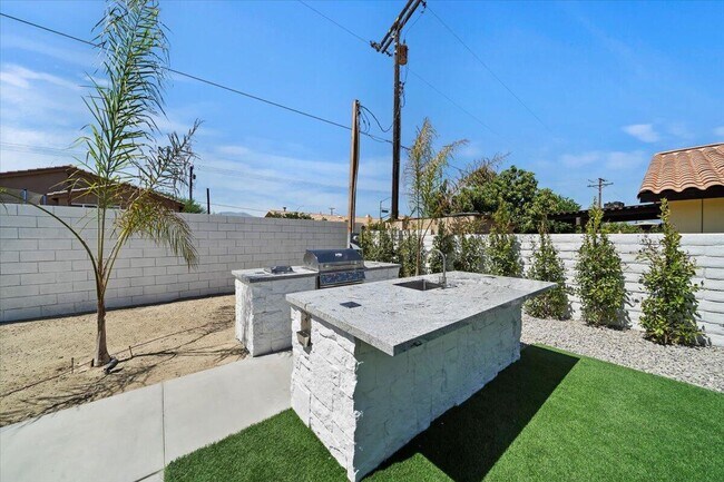 Building Photo - 78525 Orcabessa Dr
