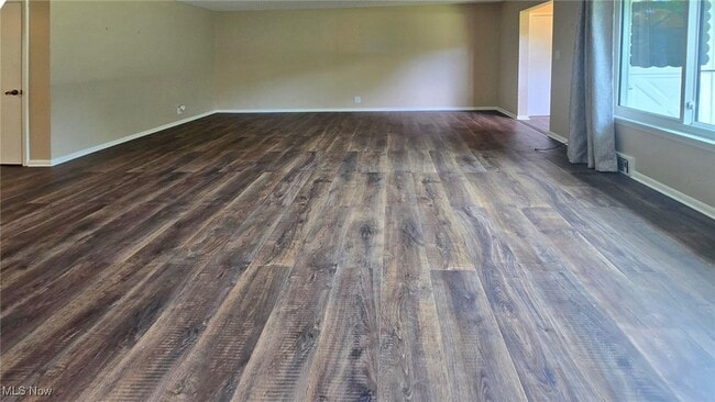 Building Photo - 6862 Westview Dr