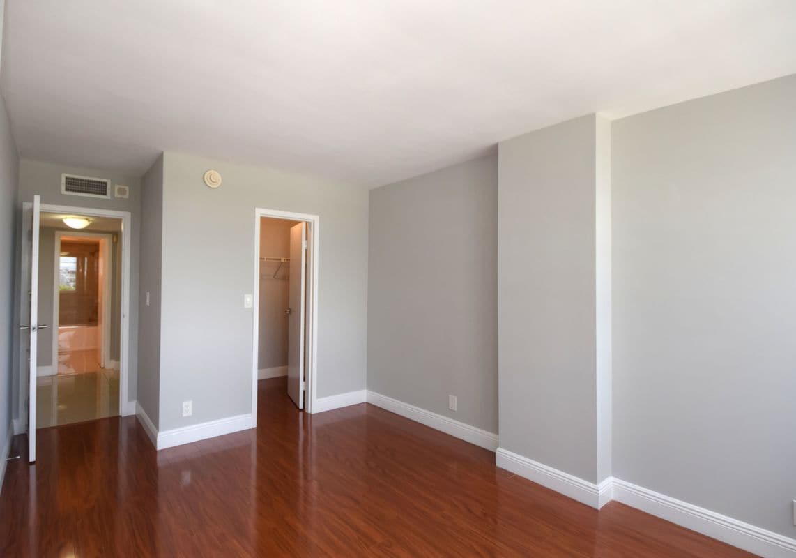 Building Photo - 1160 N Federal Hwy