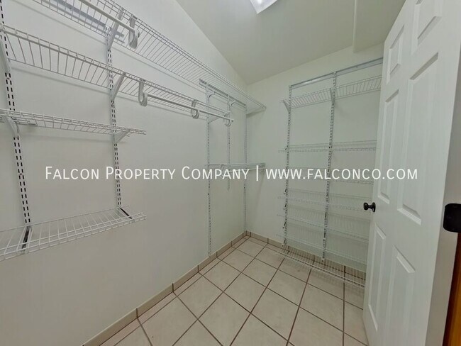 Building Photo - 8093 Fort Smith Rd