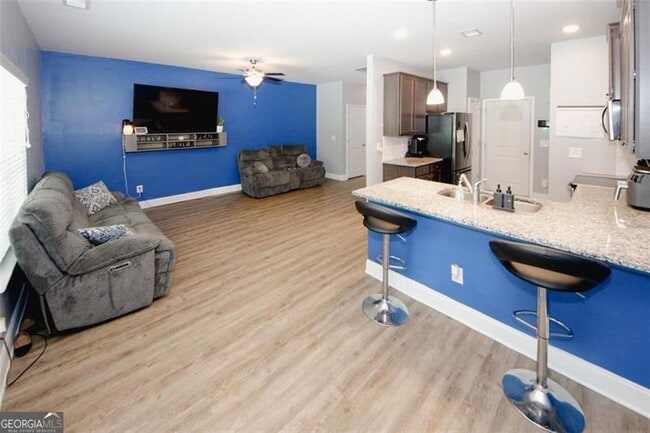 Building Photo - 10162 Benton Woods Dr