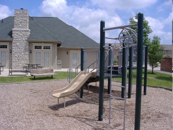 Play Area - Walnut Grove Apartments