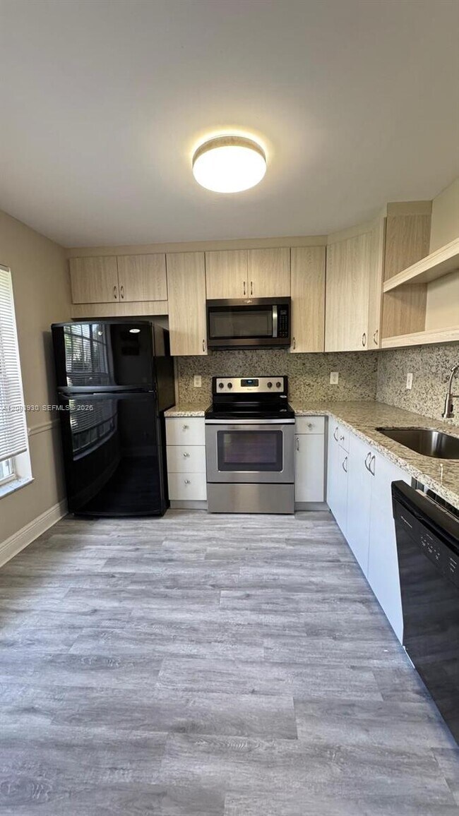 Building Photo - 12153 NW 36th Pl