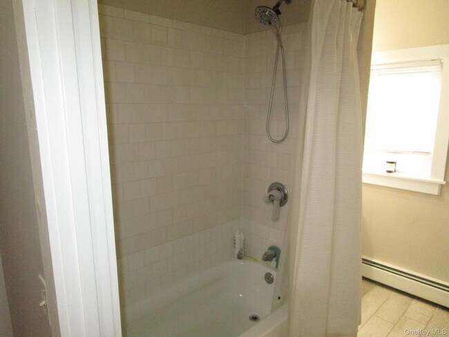 Building Photo - 114 NY-284