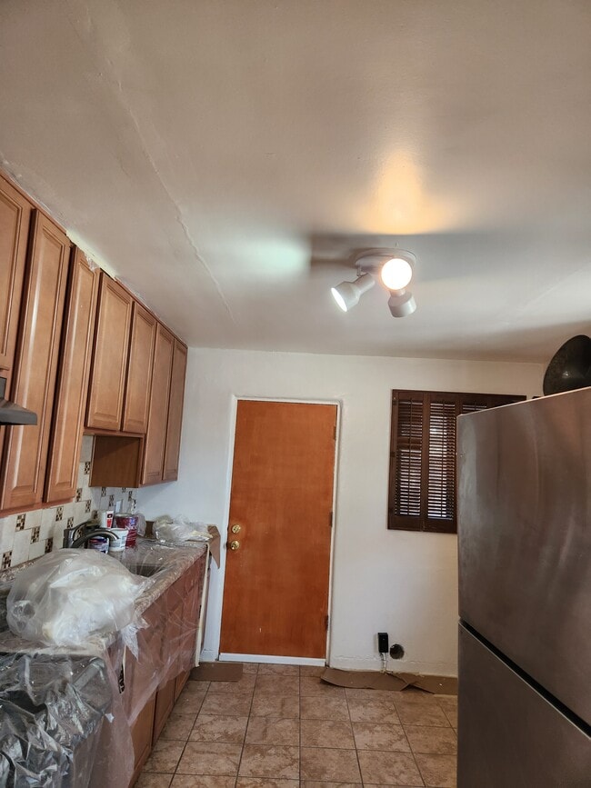 Building Photo - 3803 Thaxton Ave SE