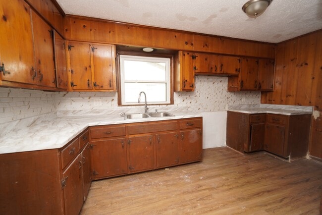 Building Photo - 4227 49th Ave N