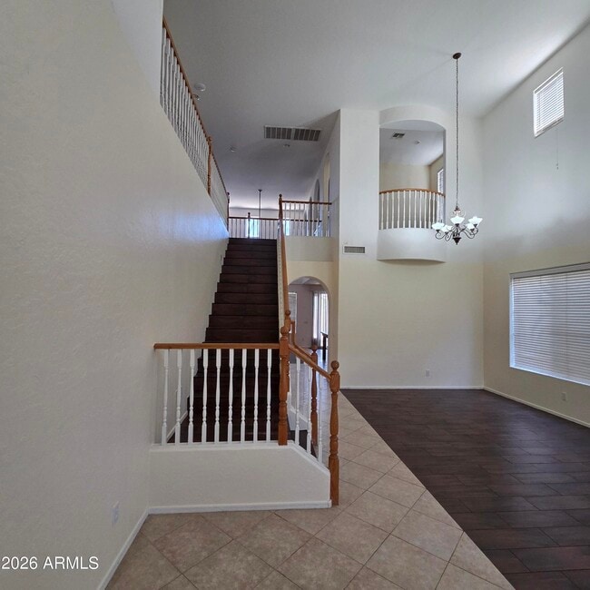 Building Photo - 2709 W Redwood Ln