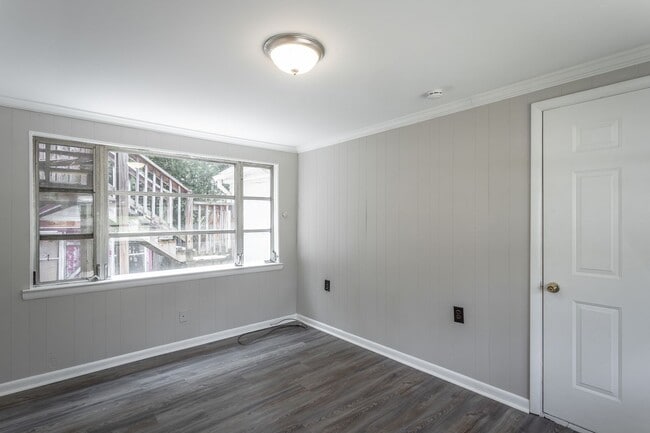 Building Photo - 3 Bedroom House in East Ridge!