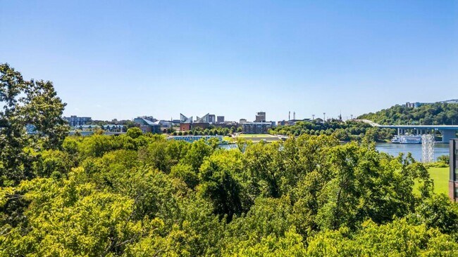 Building Photo - 200 Manufacturers Rd