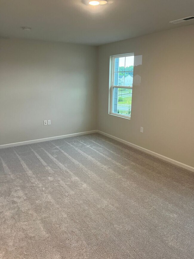 Building Photo - 3bd/3.5 ba Townhome for rent @ Rosedale in Wake Forest