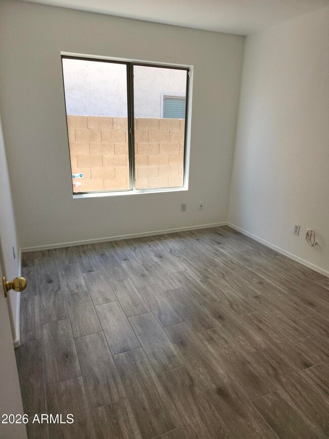 Building Photo - 8252 W Willow Ave