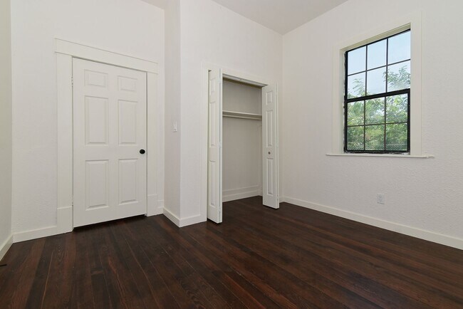 Building Photo - 2615 Polk- House