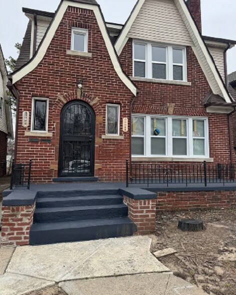 Primary Photo - 17178 Roselawn St