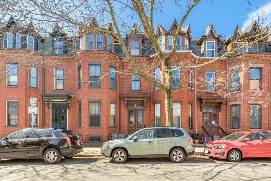 Primary Photo - 325 K St