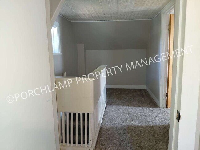 Building Photo - 1427 Alpine Ave NW