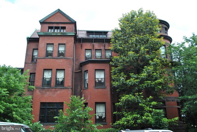 Building Photo - 1633 16th St NW