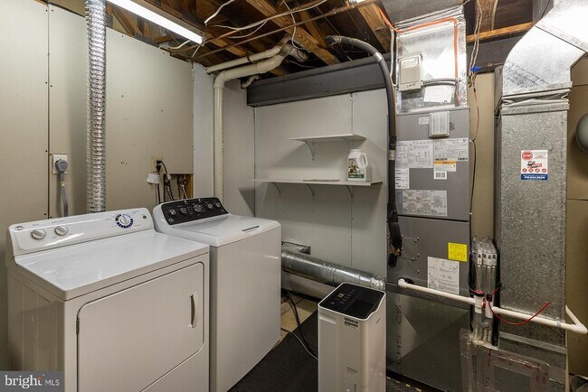 Building Photo - 1178 White Coral Ct