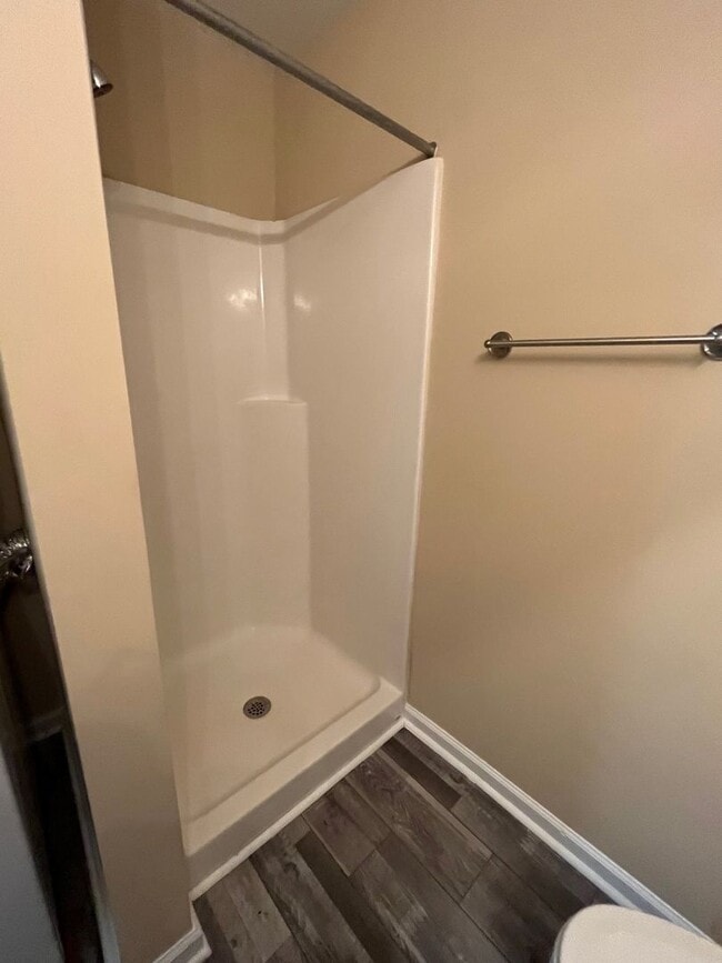 Building Photo - Charming 1BR/1BA Duplex Apartment – Prime Williamsburg Location