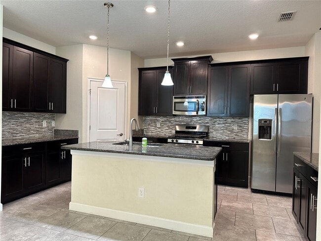 Building Photo - 7560 Bluejack Oak Dr