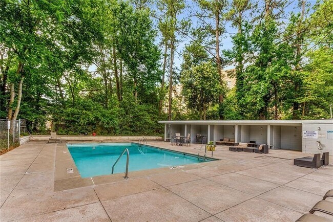 Building Photo - 2965 Pharr Ct S Northwest