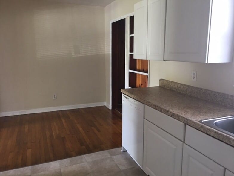 Building Photo - 4724 Tomahawk Trail