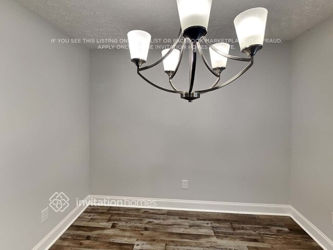 Building Photo - 838 Cedar Ln