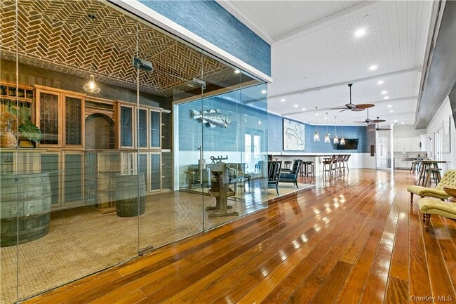 Building Photo - 45 Hudson View Way