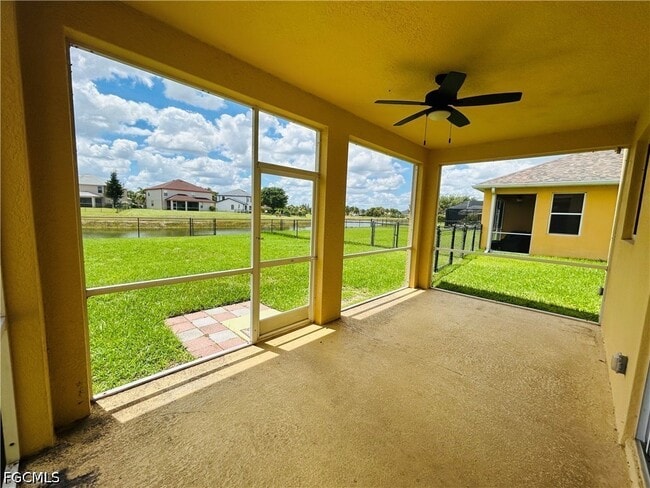 Building Photo - 8041 Allamanda Ct