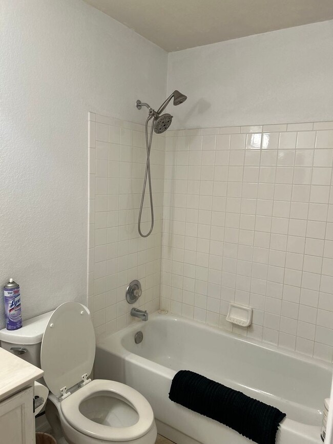 Building Photo - 7277 W Maple Ridge Dr