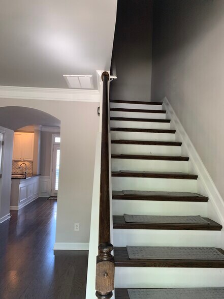 Building Photo - 16918 Summers Walk Blvd