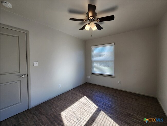 Building Photo - 362 Lockener Ave