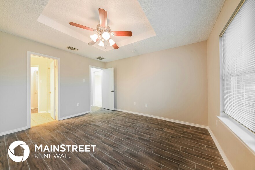 Building Photo - 2310 Markland St