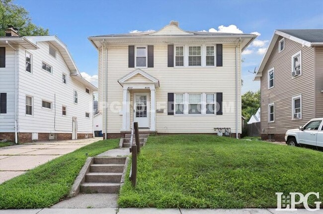 Building Photo - 4119 Kingsbury Ave