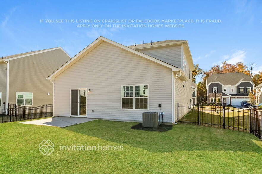 Building Photo - 321 Kennerly Center Dr