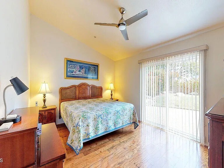 Building Photo - 2520 Lobelia Dr