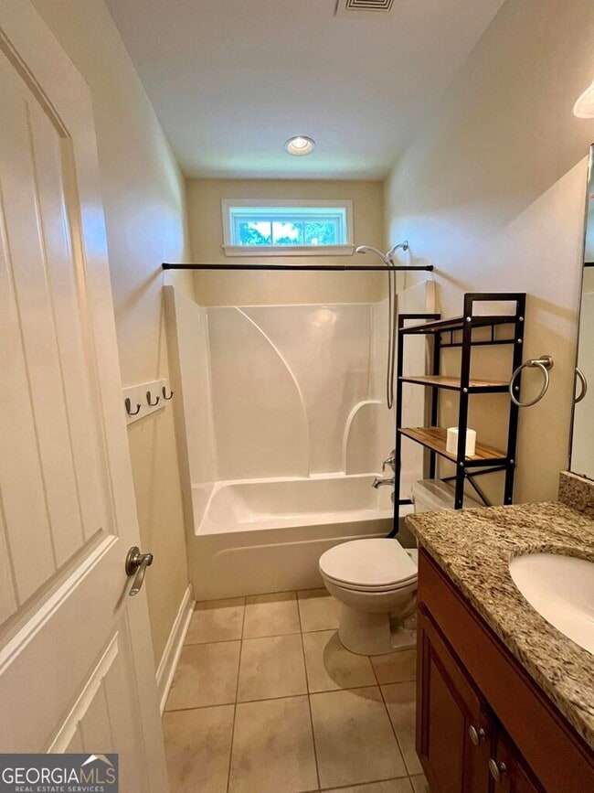 Building Photo - 104 Cottage Loop