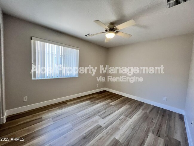 Building Photo - 1465 Natasha Dr