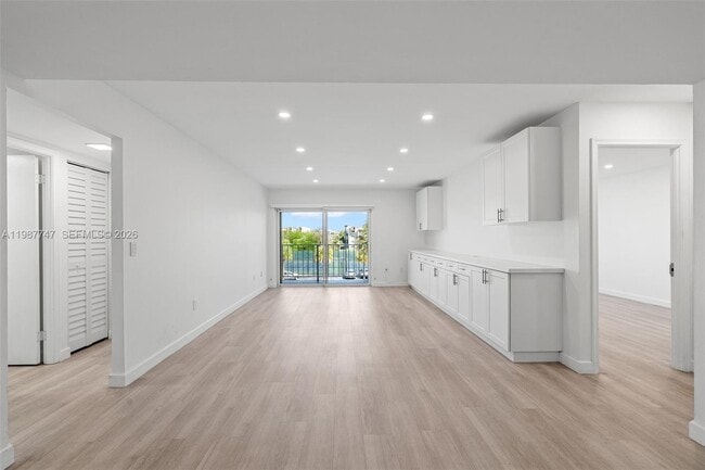 Building Photo - 7765 SW 86th St