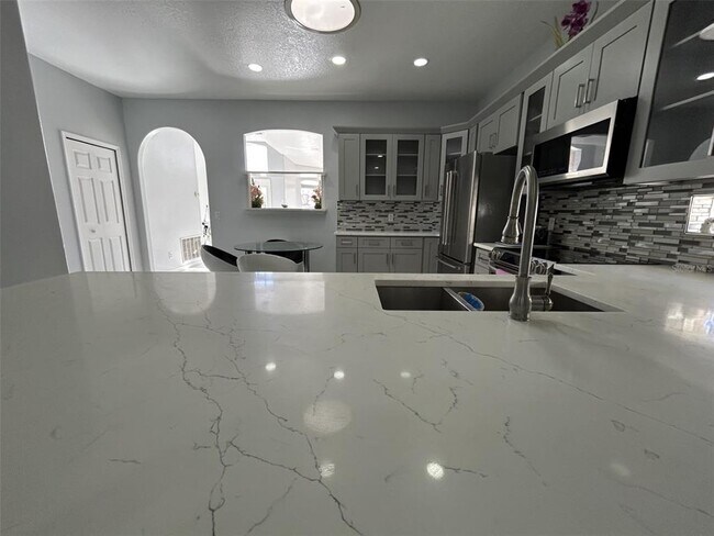 Building Photo - 10439 Andover Point Cir