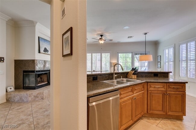Building Photo - 46 Fountainhead Cir