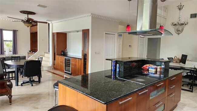 Building Photo - 718 Deer Creek Via Verona