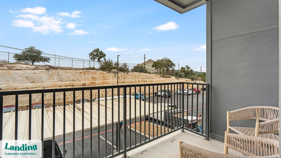 Building Photo - 15950 Chase Hill Blvd